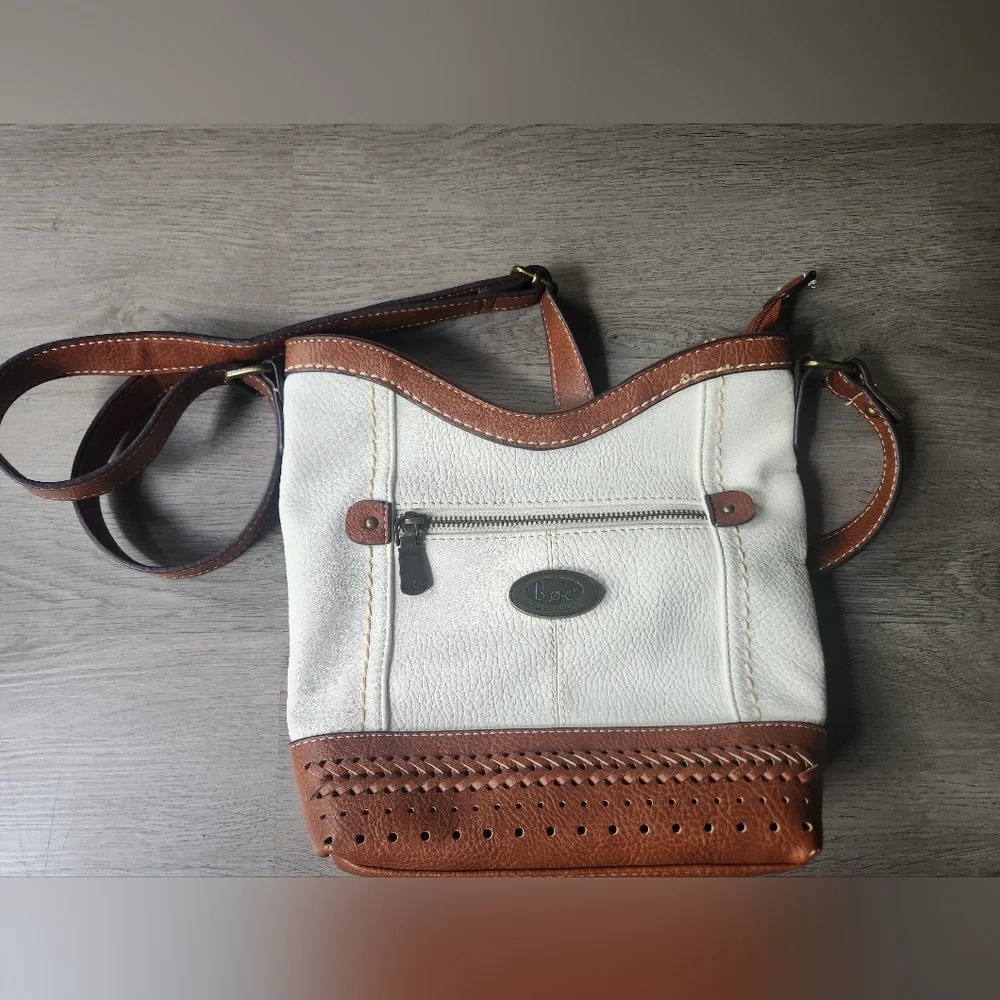 B.O.C Born Concepts white viny vegan crossbody shoulder bag